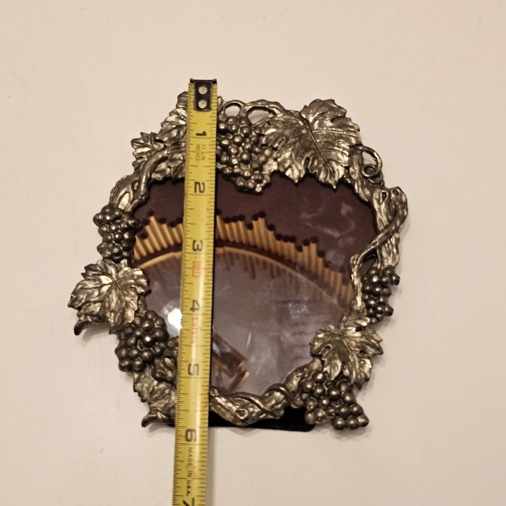 Arthur Court 1993 Vintage Heart Grape Leaves Vine Picture Metal Frame 6in